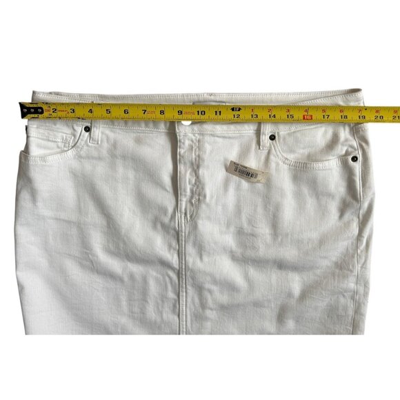 Amazon Essentials Classic 5-Pocket Denim Skirt White Stretch Above Knee Size 16 - Picture 10 of 10